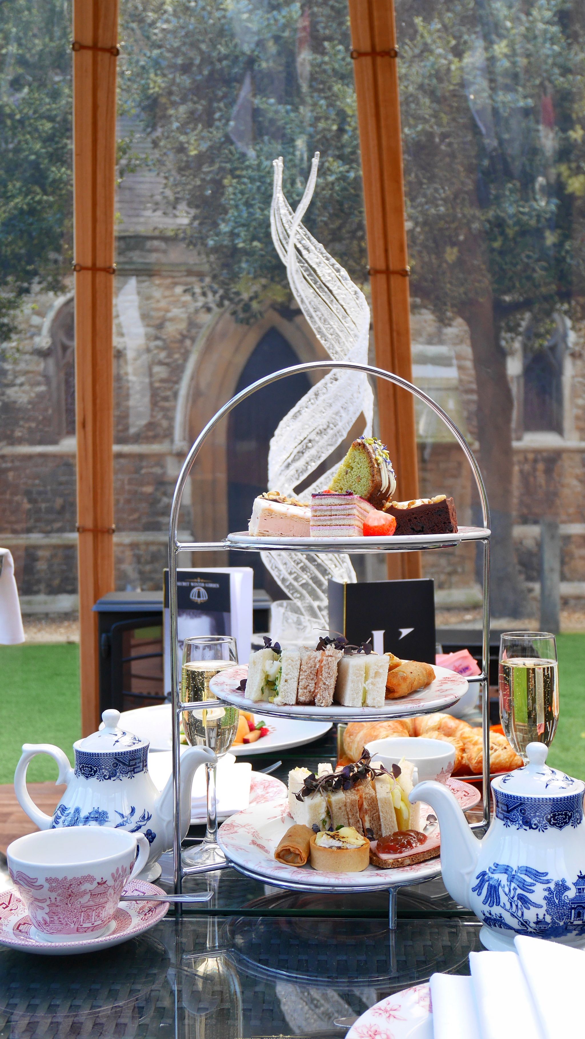 SECRET WINTER GARDEN AFTERNOON TEA CROWNE PLAZA KENSINGTON Dancing