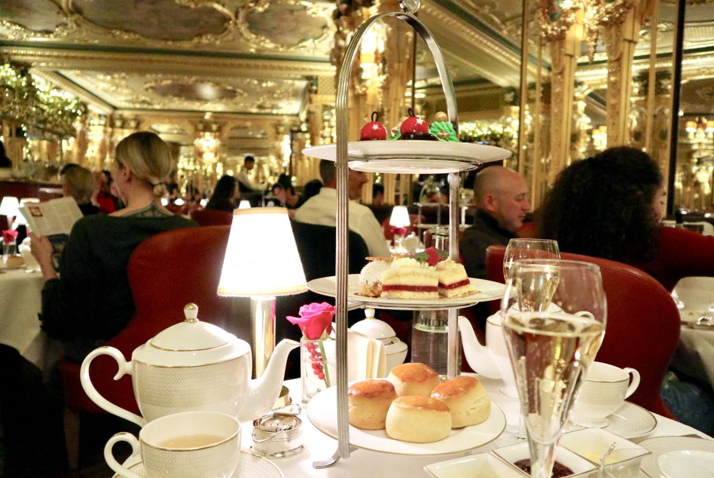 FESTIVE EDITION AFTERNOON TEA | HOTEL CAFE ROYAL